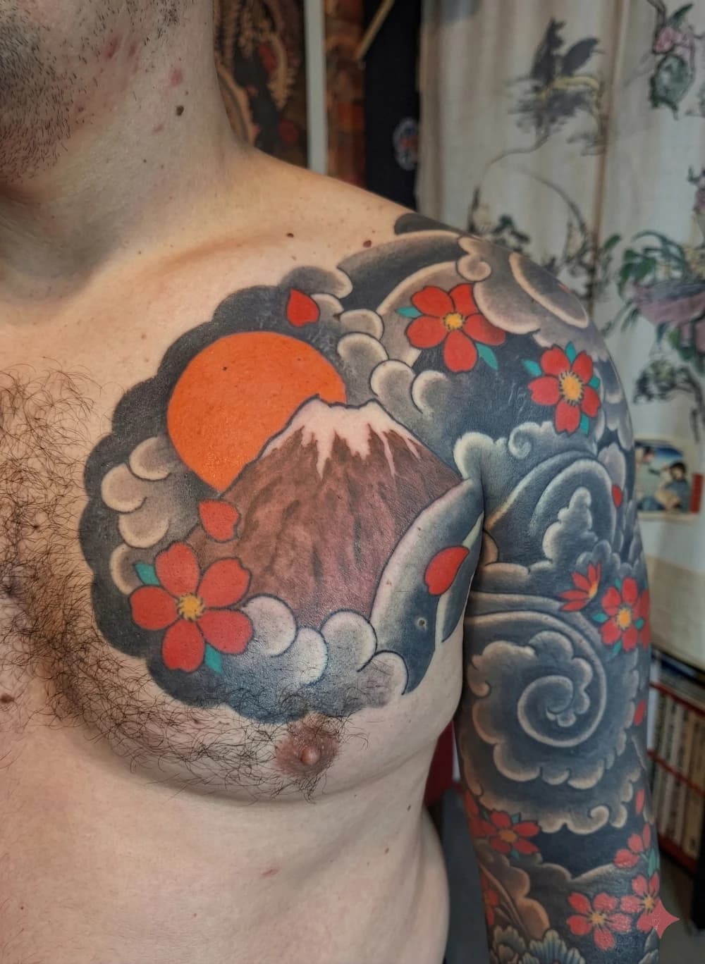 Cobertura de tatuagem feita à mão por Felipe Brunelli