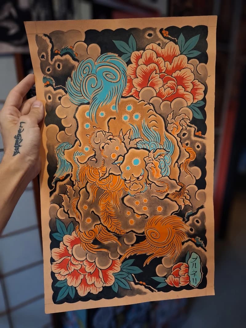 Desenho tradicional de flor feito à mão por Felipe Brunelli